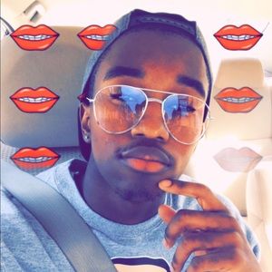 Meet your Posher, Earl